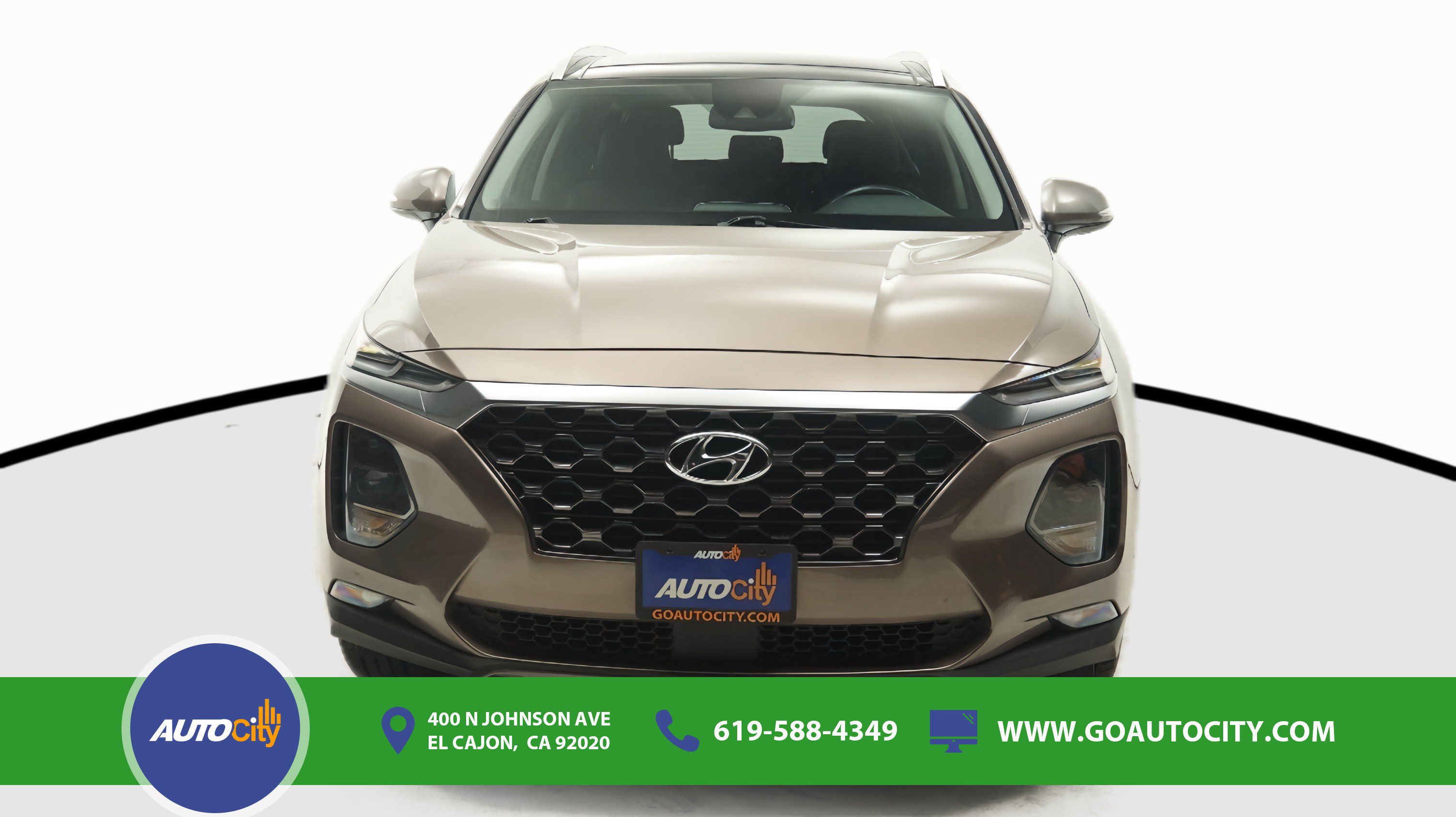 Used 2020 Hyundai Santa Fe SEL w/ Convenience + Premium Package FWD image 4