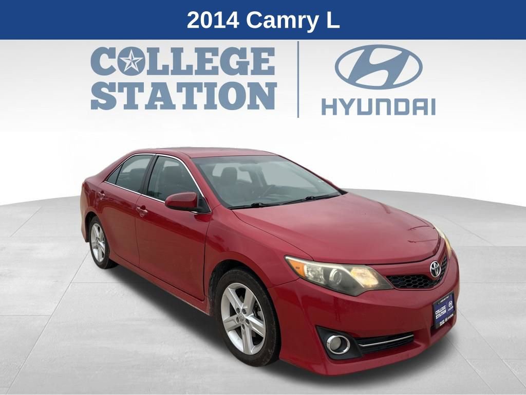 Used 2014 Toyota Camry SE FWD image 1
