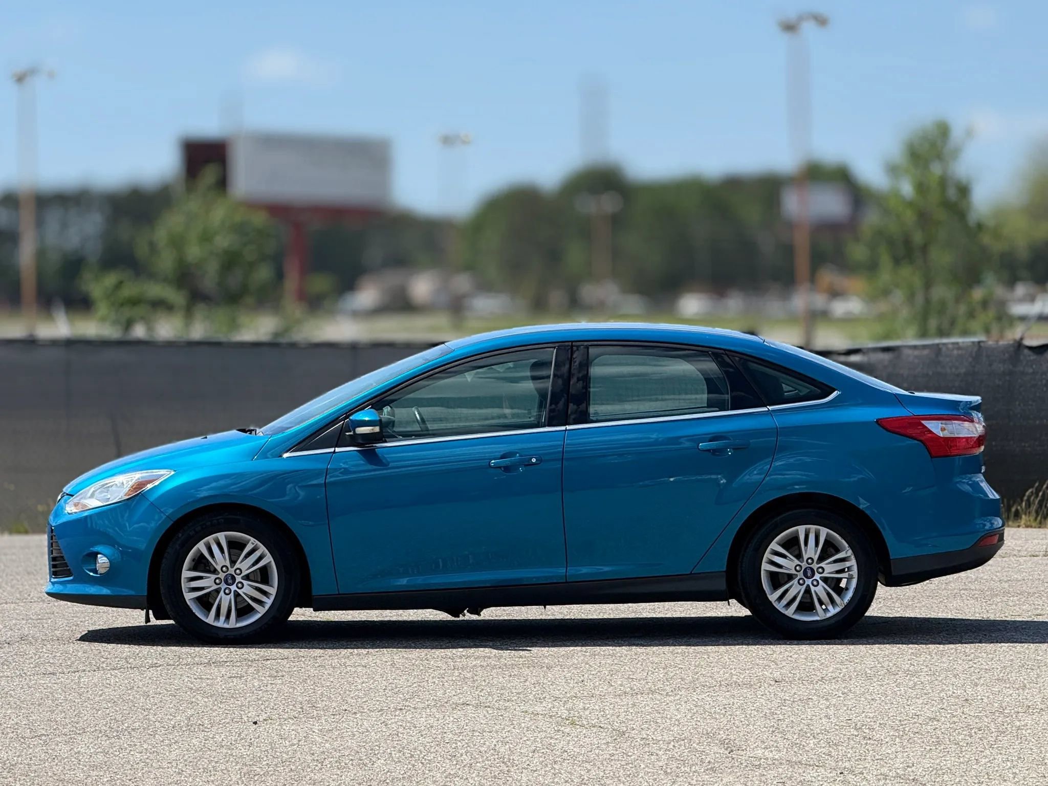 Used 2012 Ford Focus SEL image 8