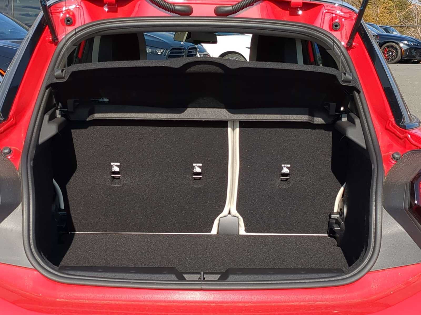 Used 2026 MINI Cooper 4-Door Hardtop FWD image 37