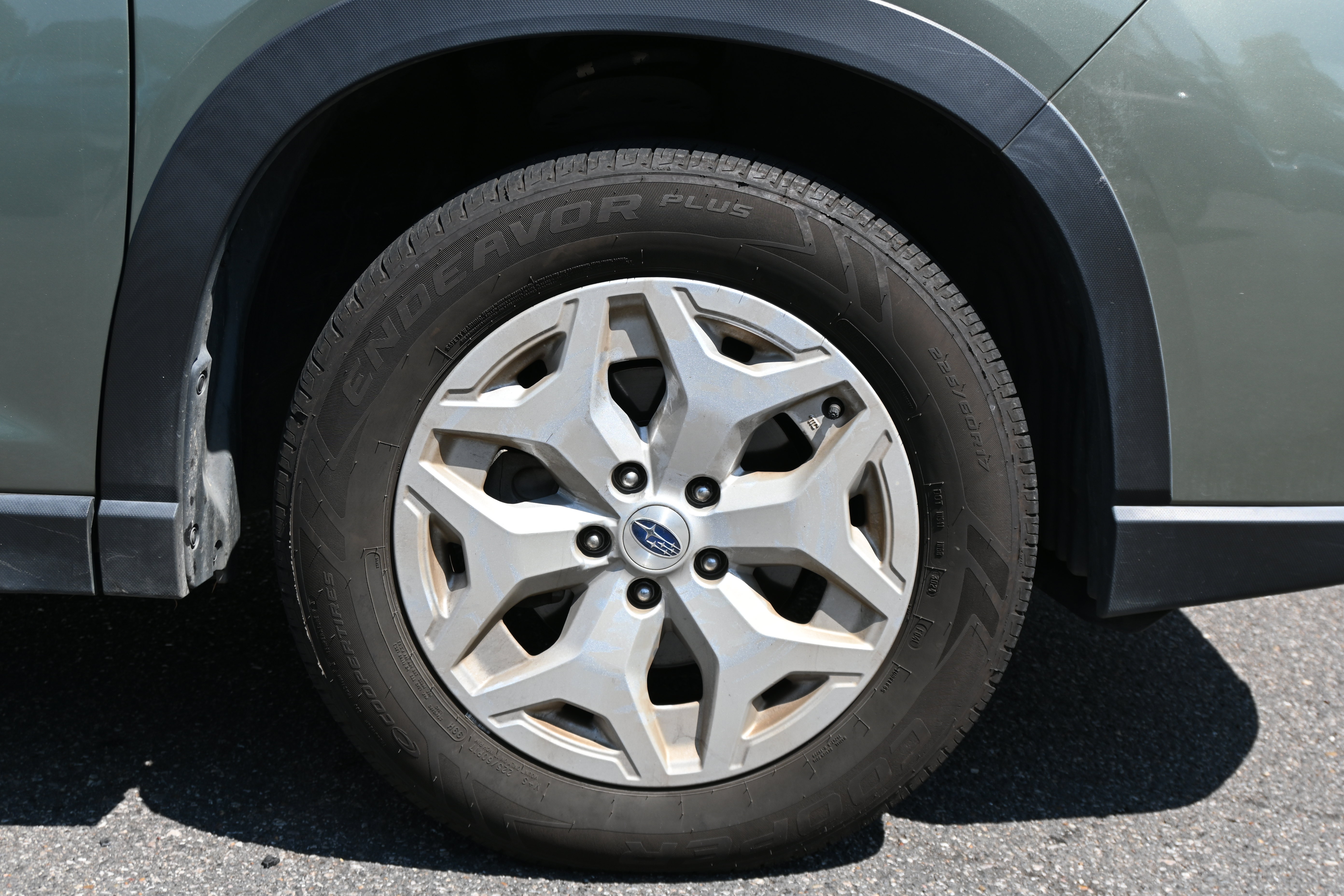 Used 2020 Subaru Forester w/ Alloy Wheel Package AWD/4WD image 13