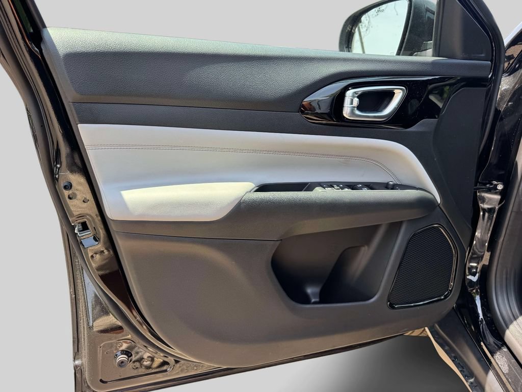 New 2026 Jeep Compass Limited AWD/4WD image 15