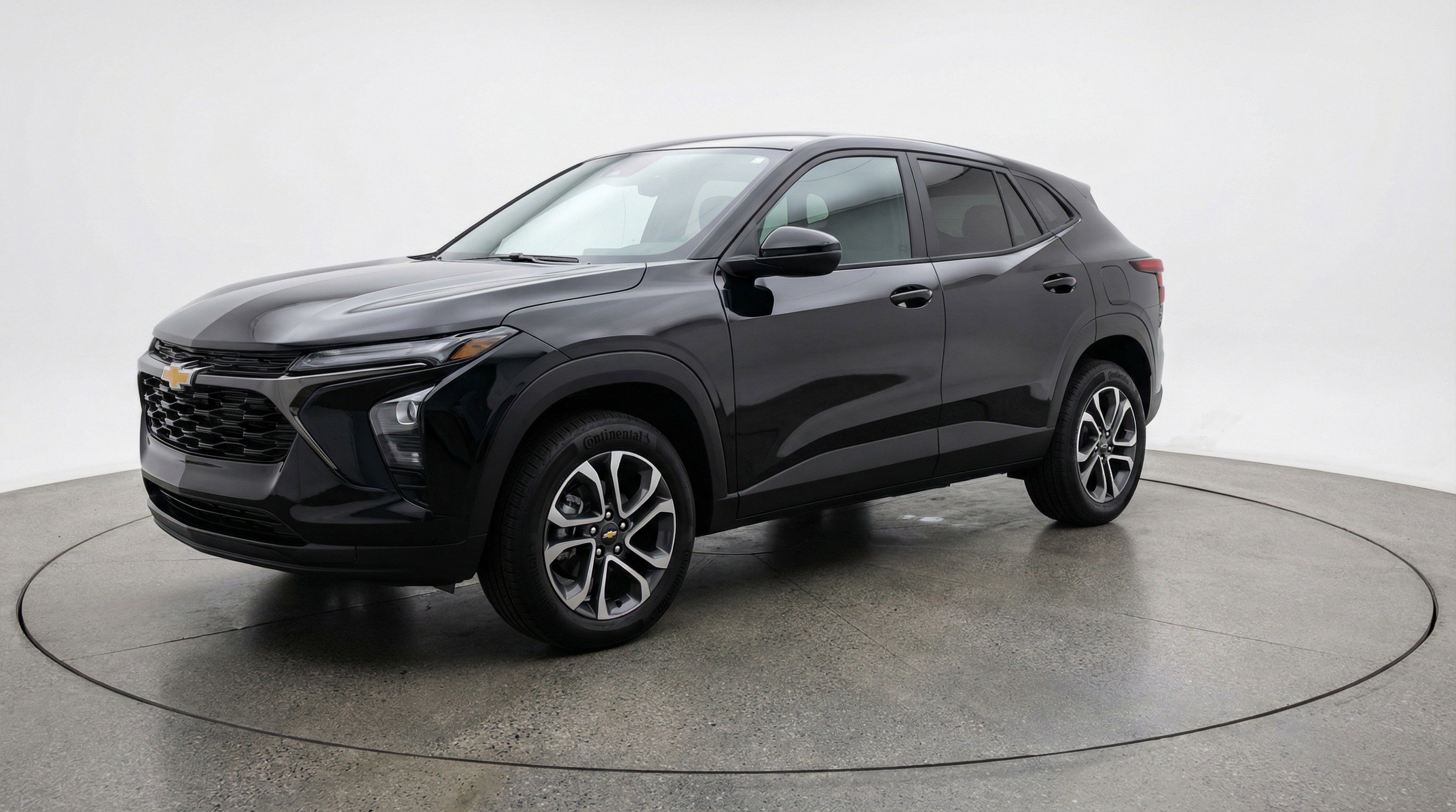 Used 2025 Chevrolet TrailBlazer LT FWD image 3