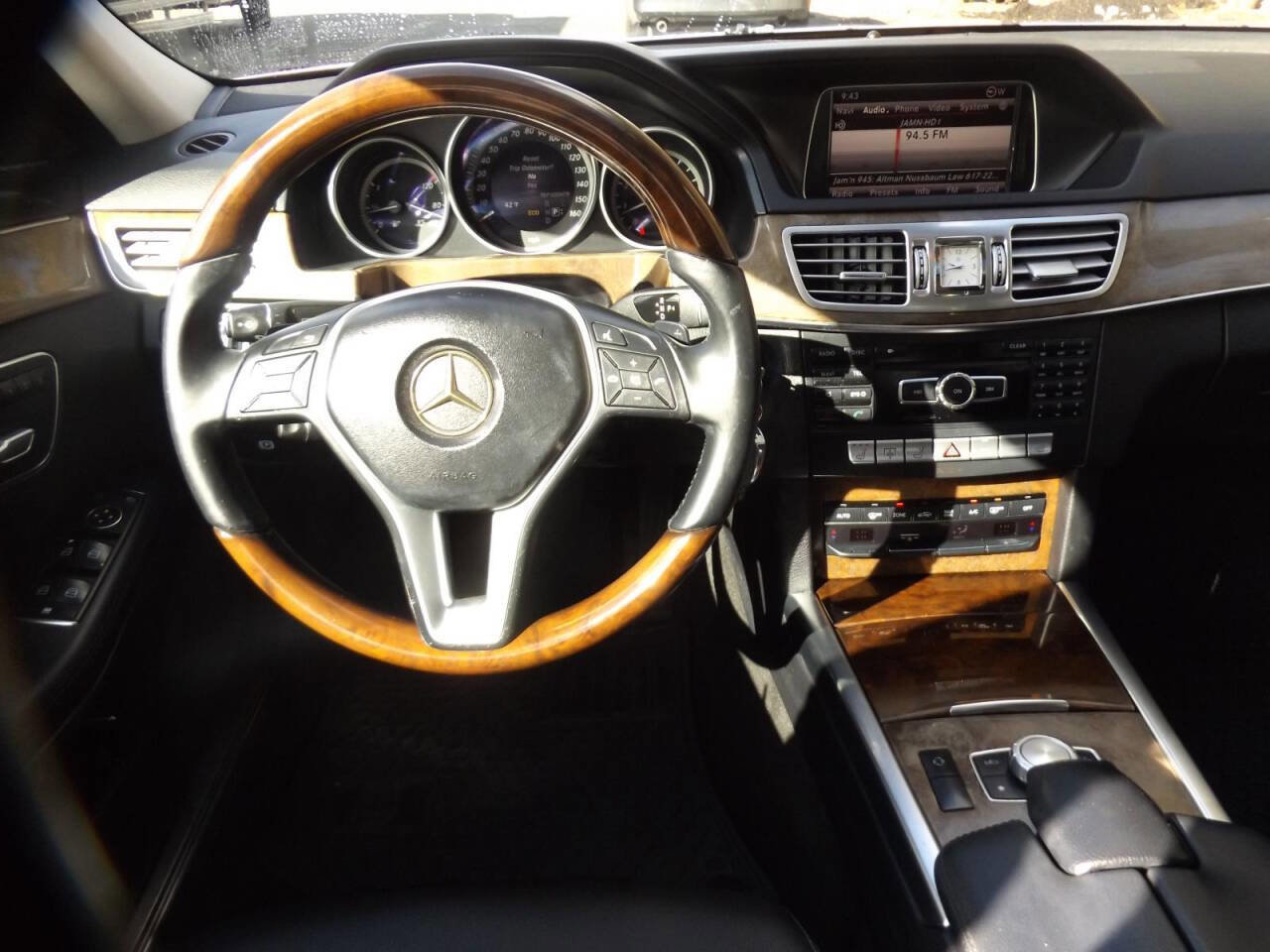 Used 2014 Mercedes-Benz E 350 Sedan image 12