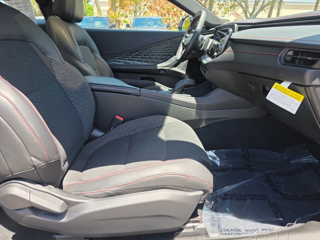 Used 2025 Dodge Charger R/T w/ Sun & Sound Package image 10