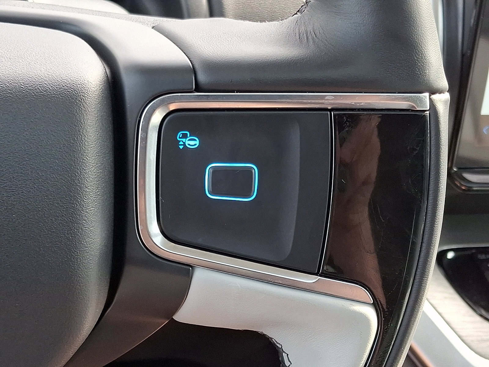 Used 2025 Ford Expedition Platinum w/ Driver's Package image 23