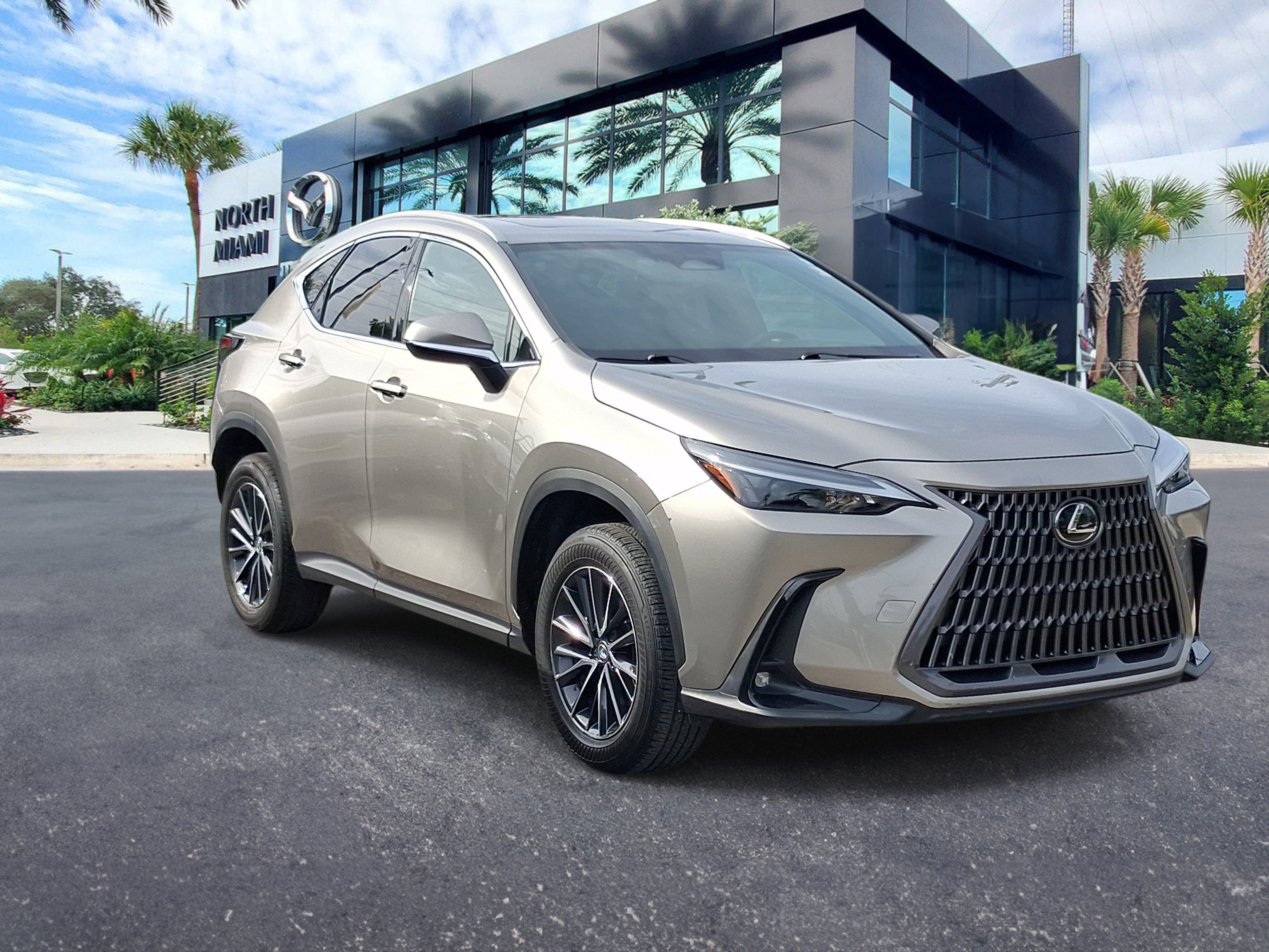 Used 2024 Lexus NX 250 FWD w/ Cold Area Package image 3