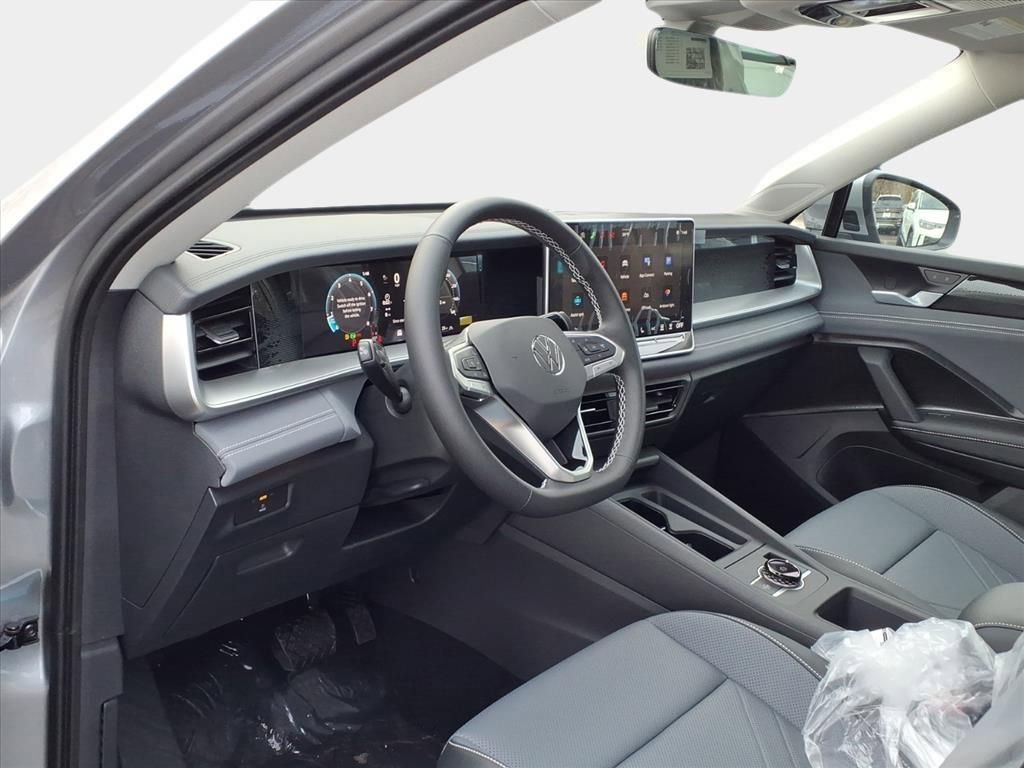 New 2026 Volkswagen Tiguan SE AWD/4WD image 9