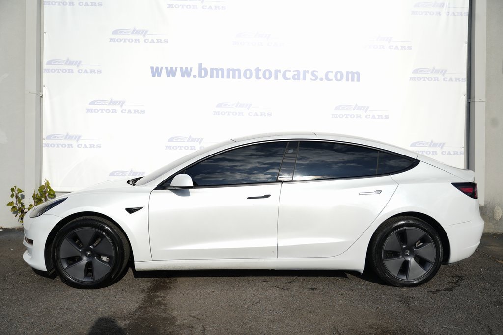 Used 2023 Tesla Model 3 Standard Range image 8