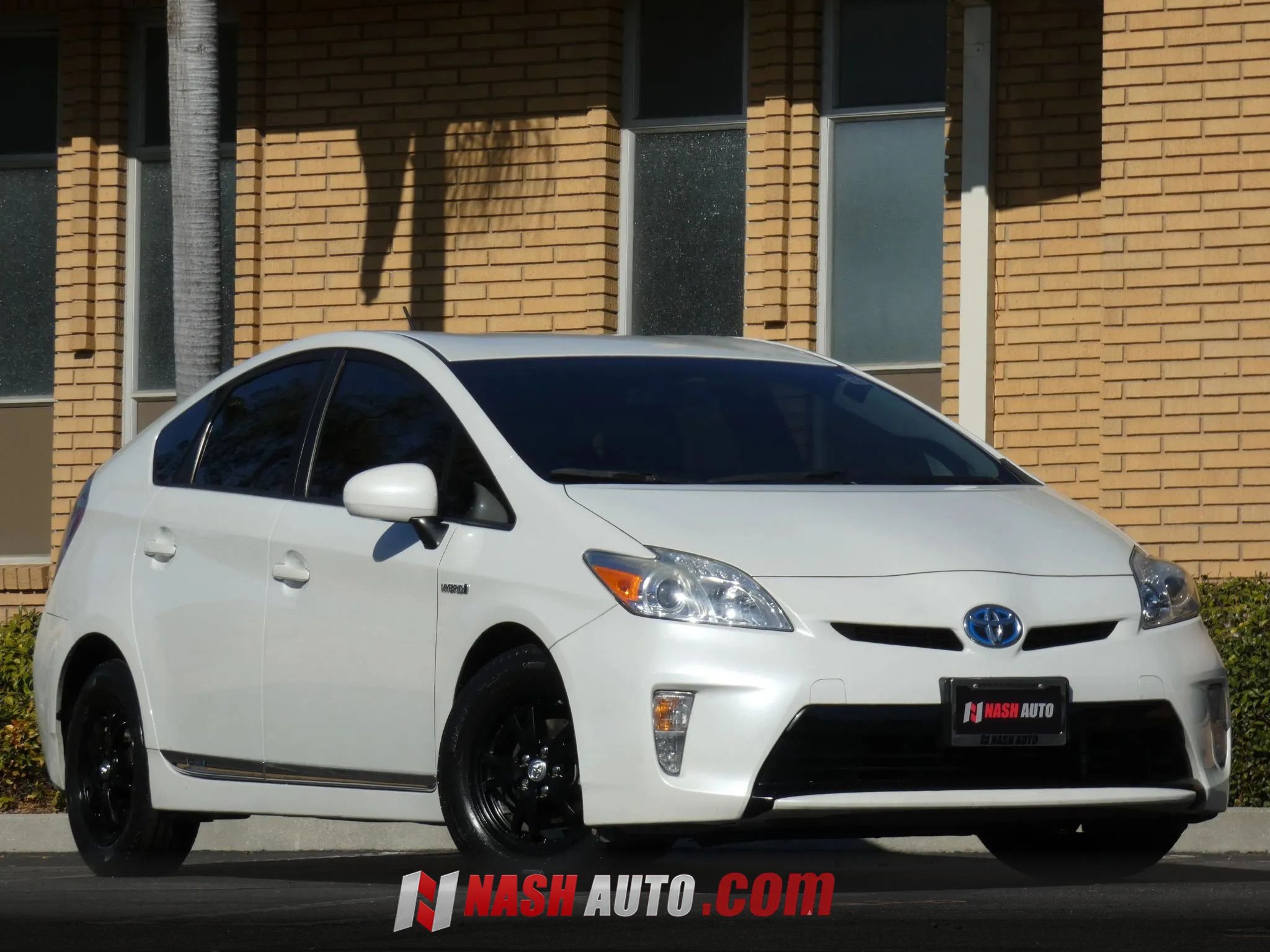 Used 2014 Toyota Prius Two FWD image 5