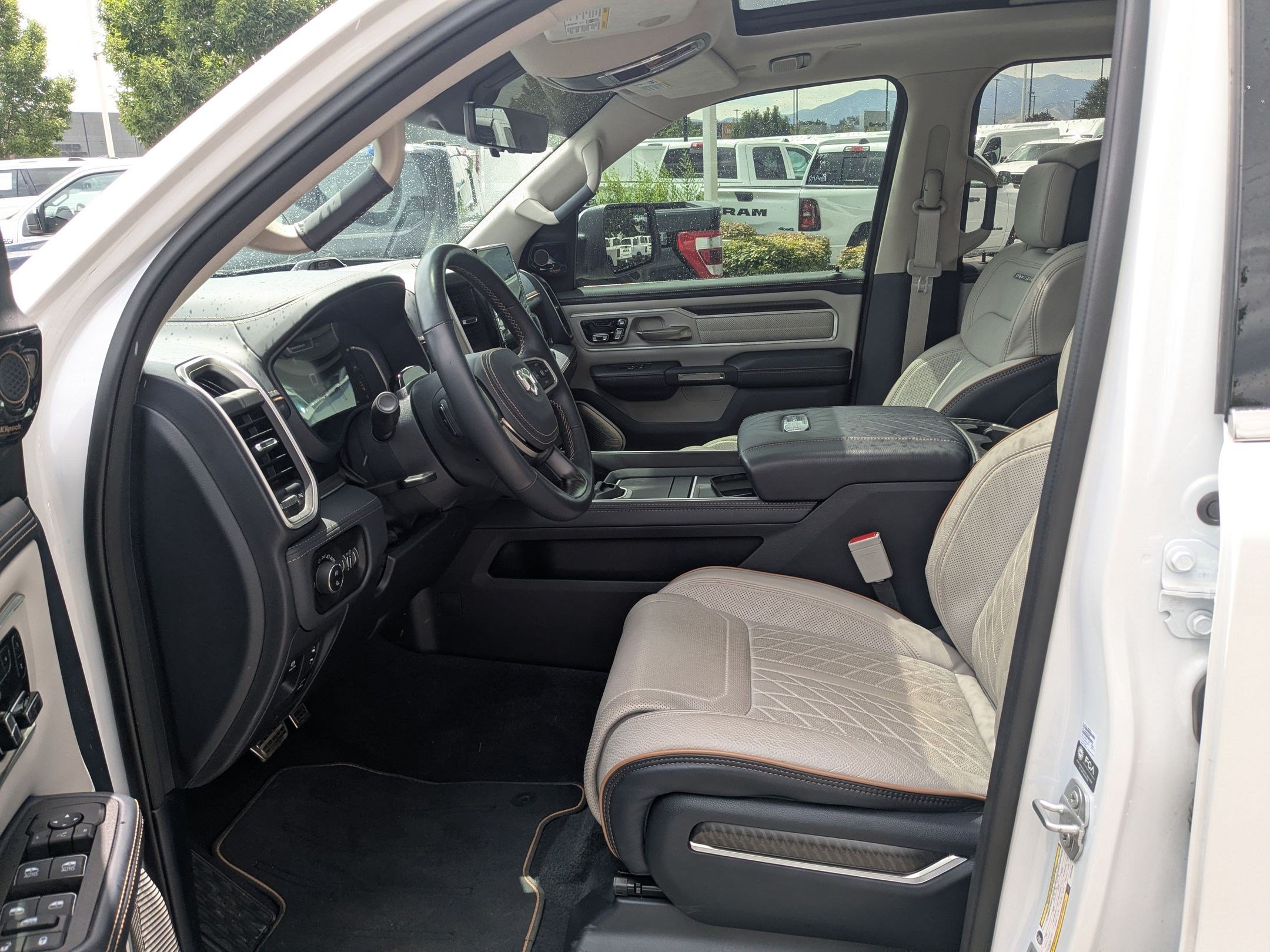 Used 2025 RAM 1500 Tungsten AWD/4WD image 27