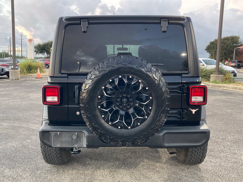 Used 2018 Jeep Wrangler Unlimited Sport AWD/4WD image 6