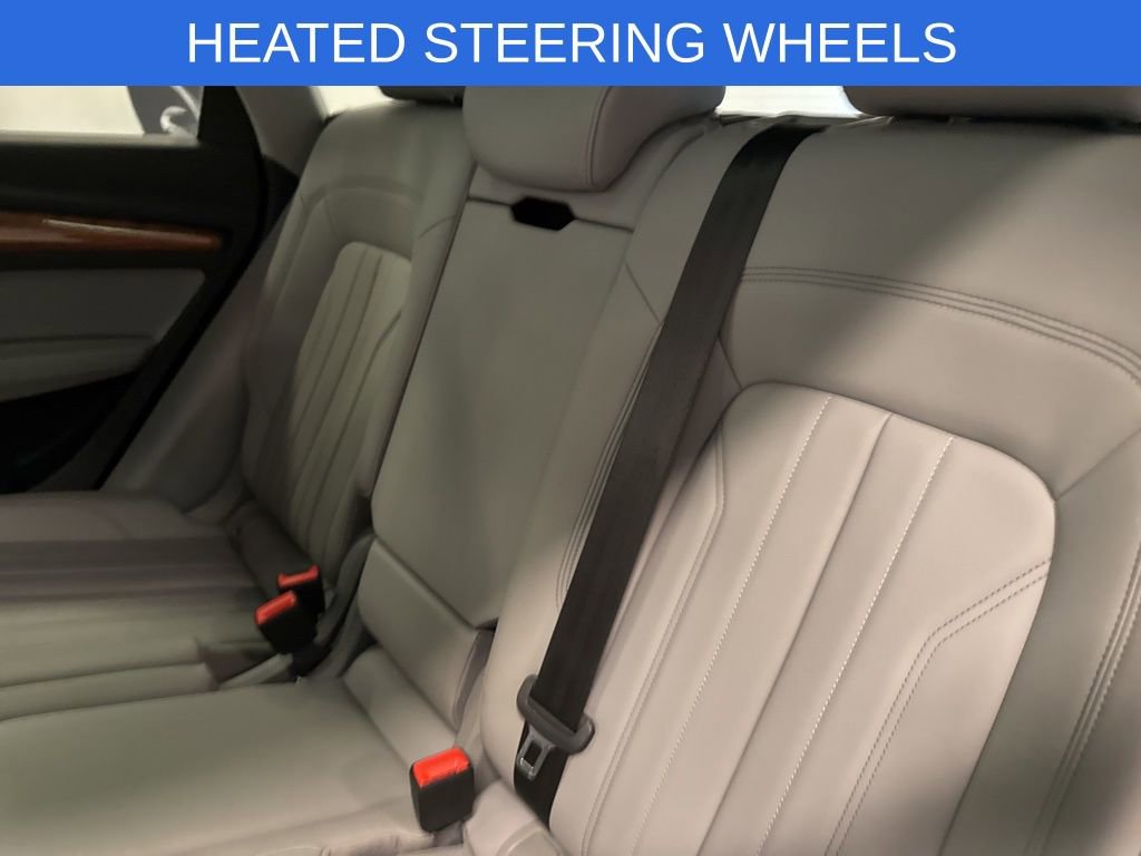 Used 2023 Audi Q5 2.0T Premium w/ Convenience Package image 17