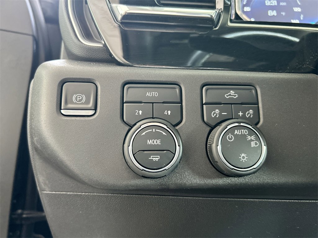 Used 2023 Chevrolet Silverado 1500 LT image 14