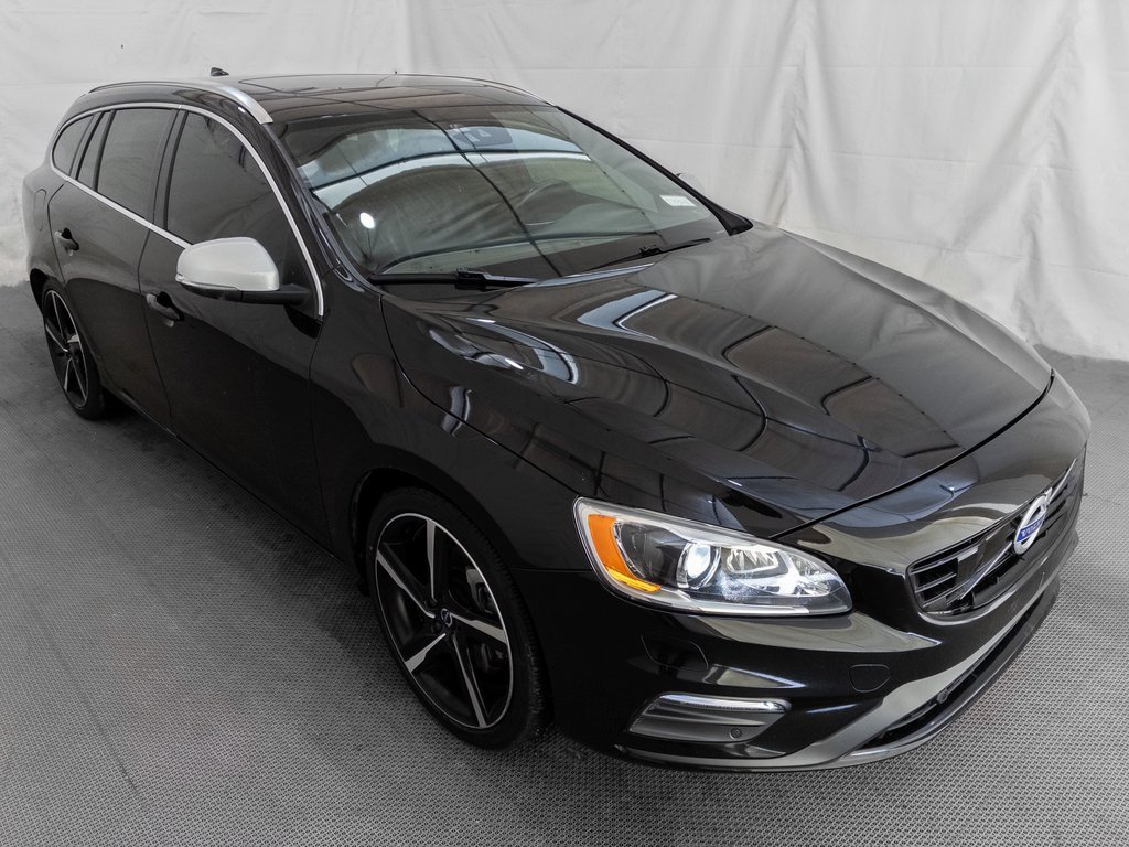 Used 2016 Volvo V60 T6 R-Design Platinum w/ Climate Package image 10