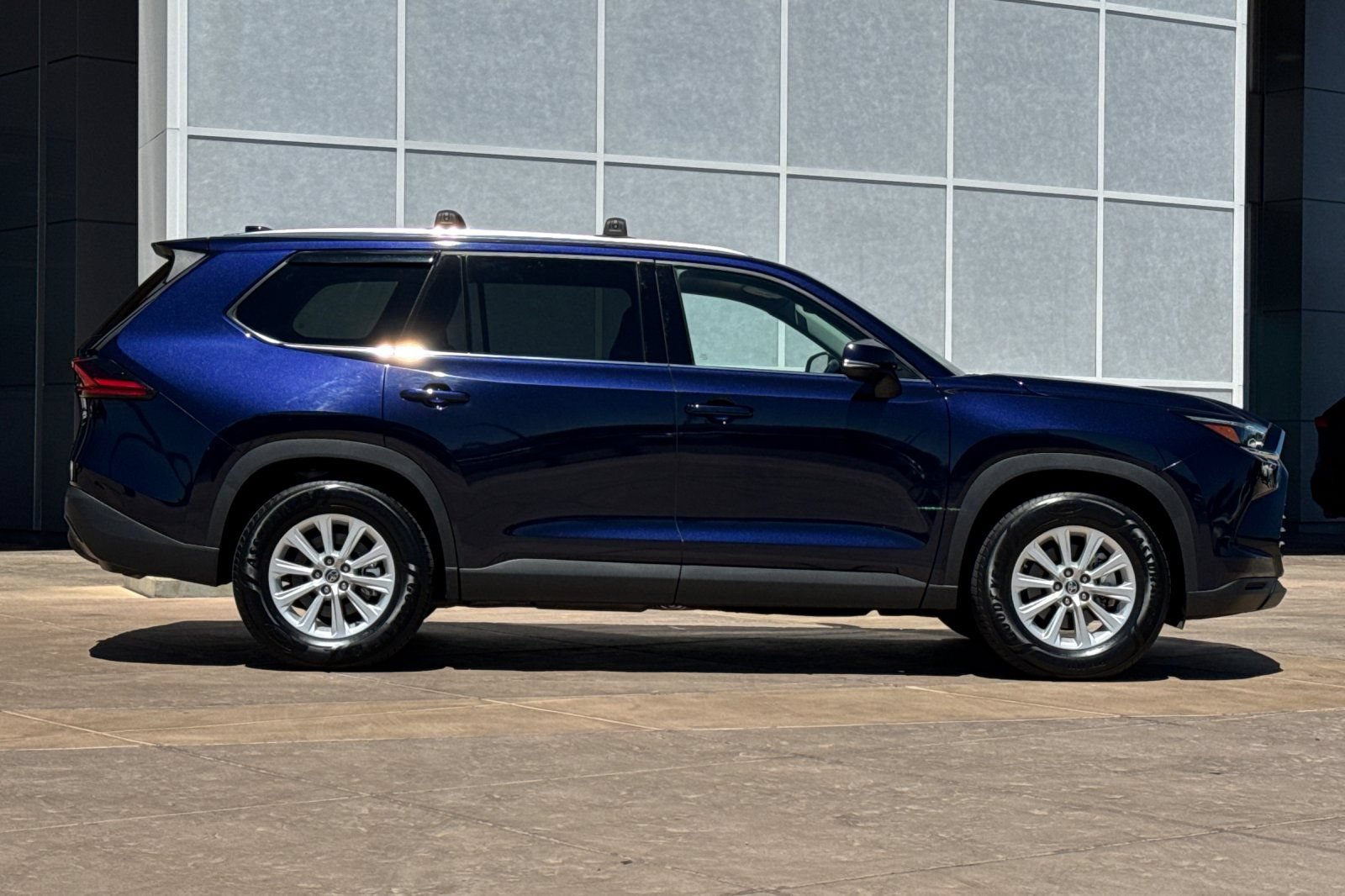 Certified 2025 Toyota Grand Highlander AWD Hybrid video 3