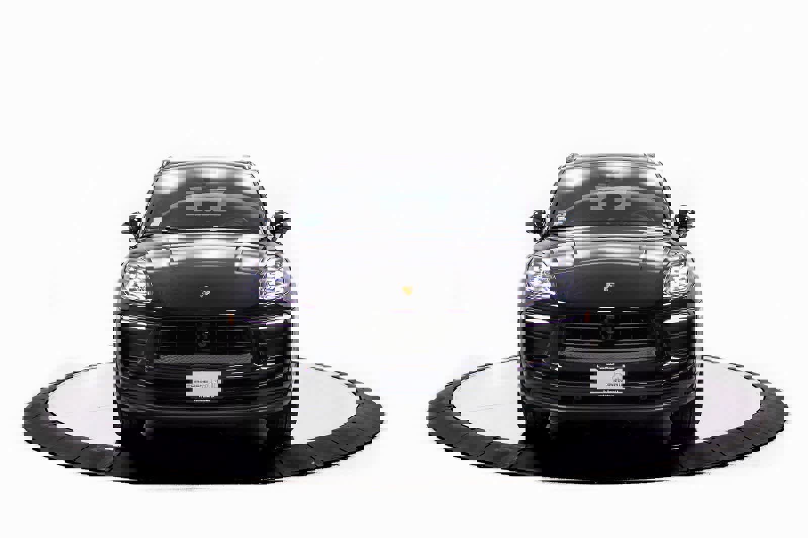 Certified 2025 Porsche Macan image 10