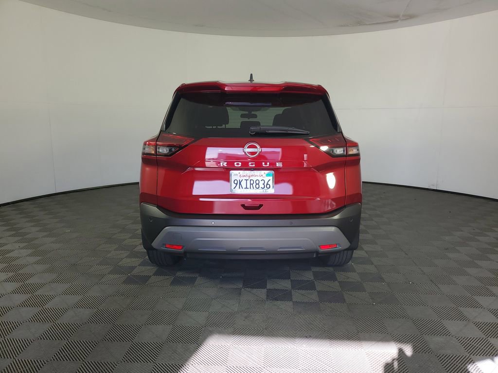 Used 2023 Nissan Rogue S image 5