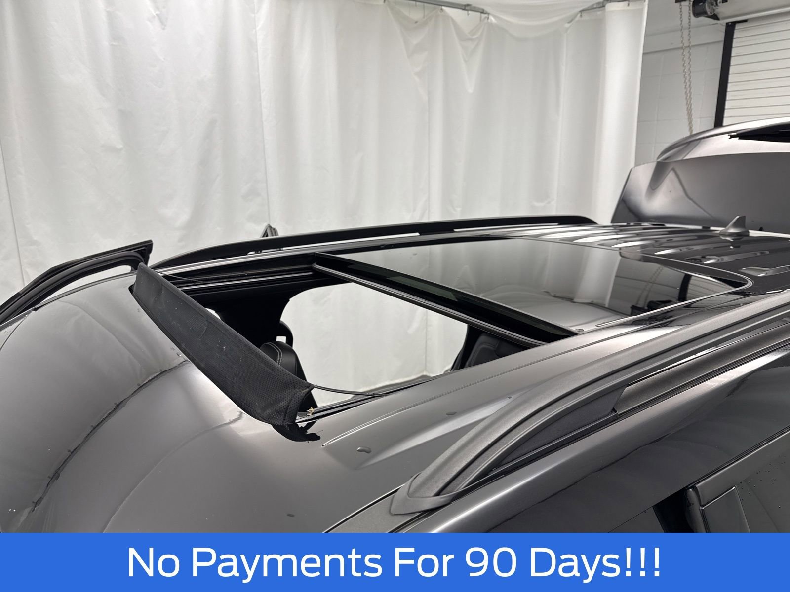 Used 2023 Ford Explorer ST image 30