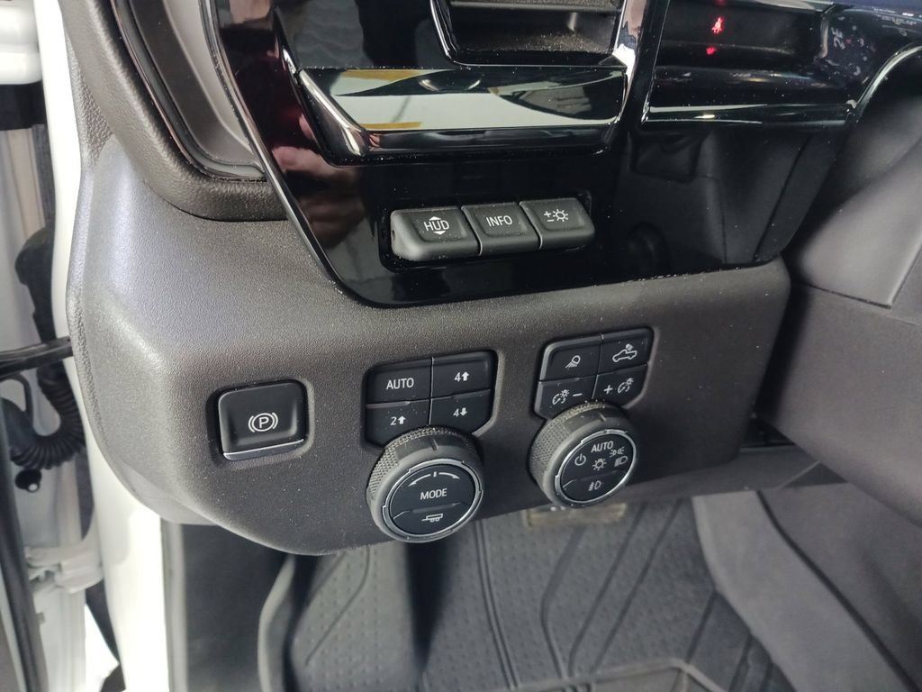 Used 2025 Chevrolet Silverado 1500 ZR2 w/ Technology Package AWD/4WD image 36