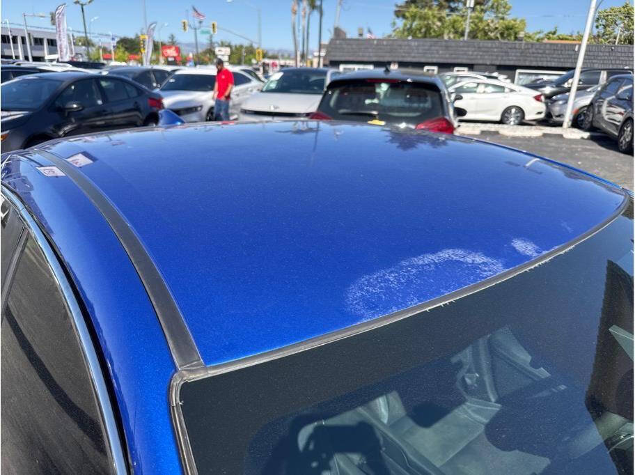 Used 2019 Honda Insight EX image 32
