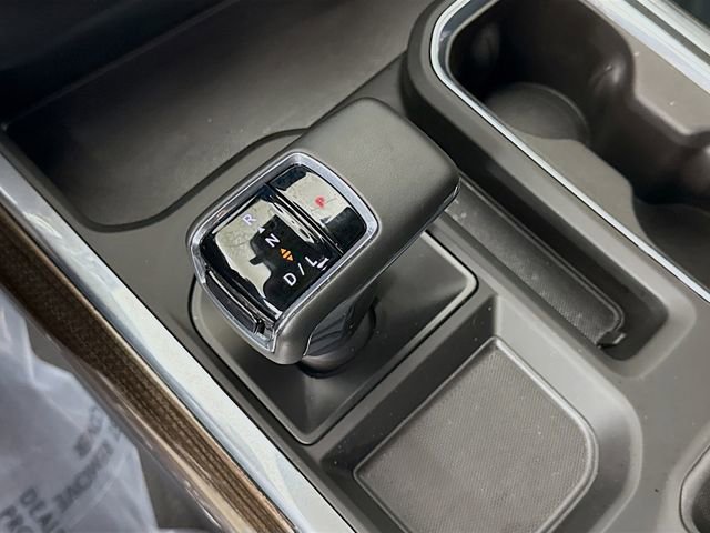 Used 2025 Chevrolet Silverado 1500 LT Trail Boss w/ Convenience Package II AWD/4WD image 19