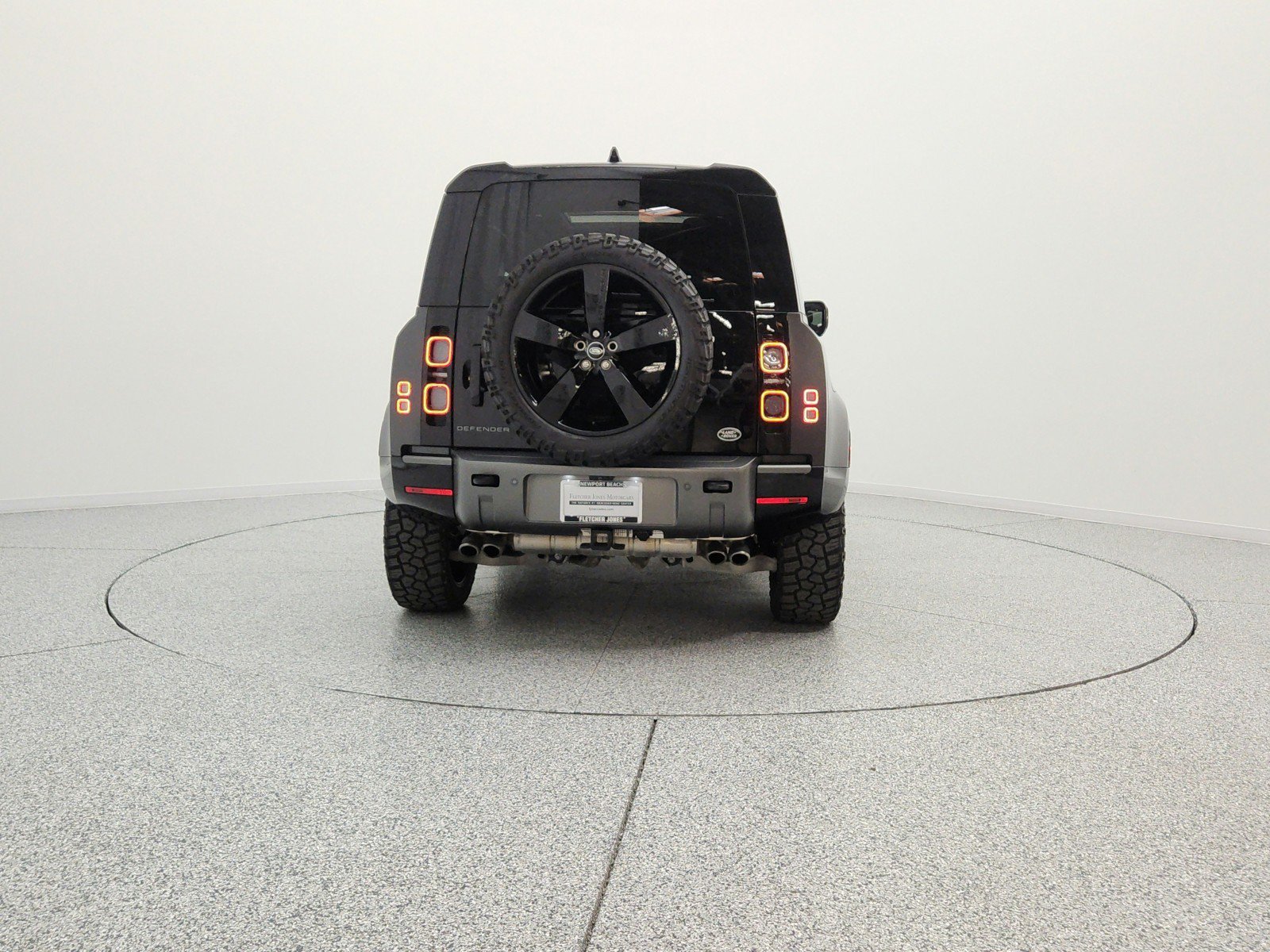 Used 2023 Land Rover Defender 90 Carpathian Edition AWD/4WD image 6