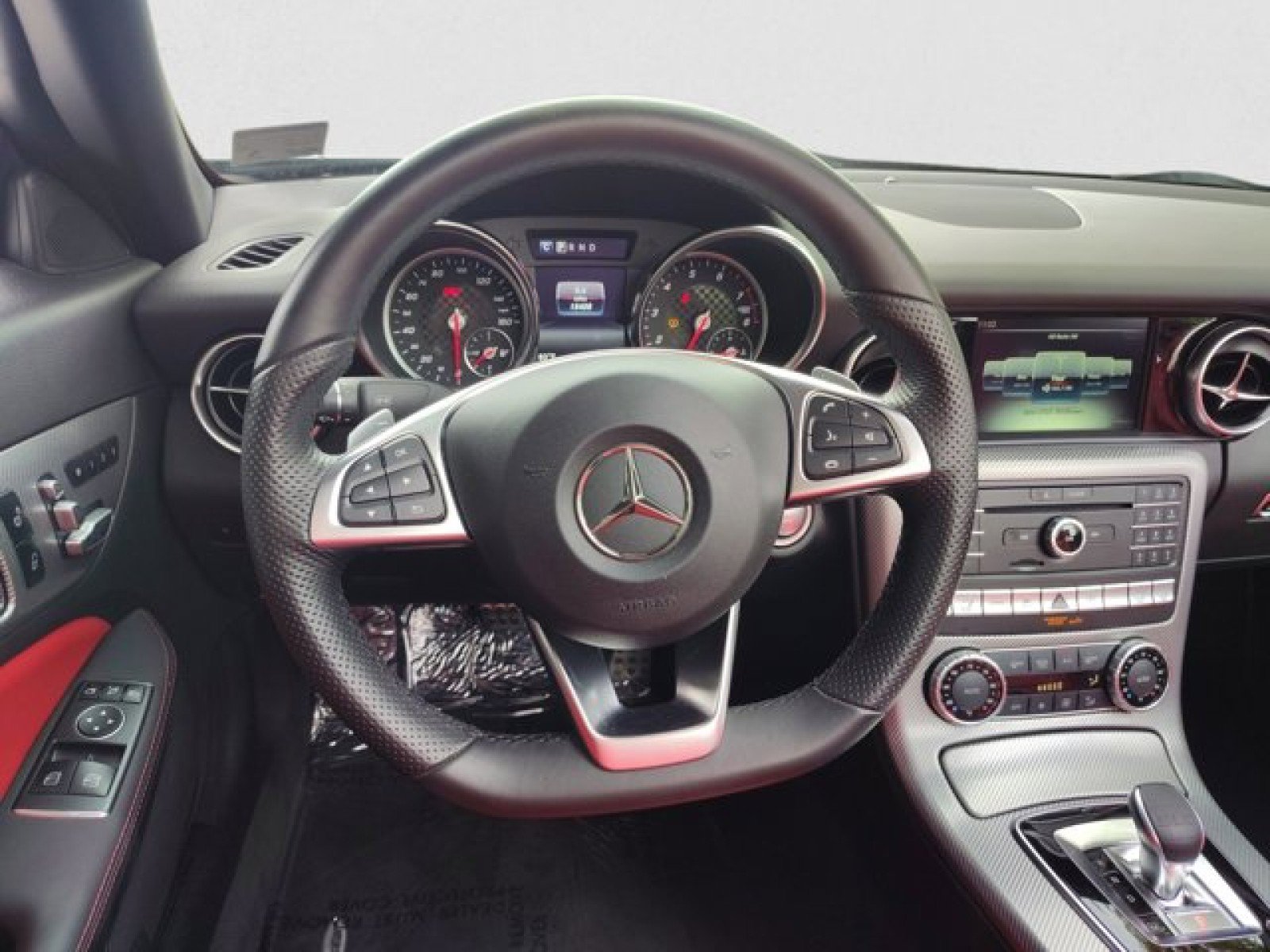 Used 2019 Mercedes-Benz SLC 300 image 15