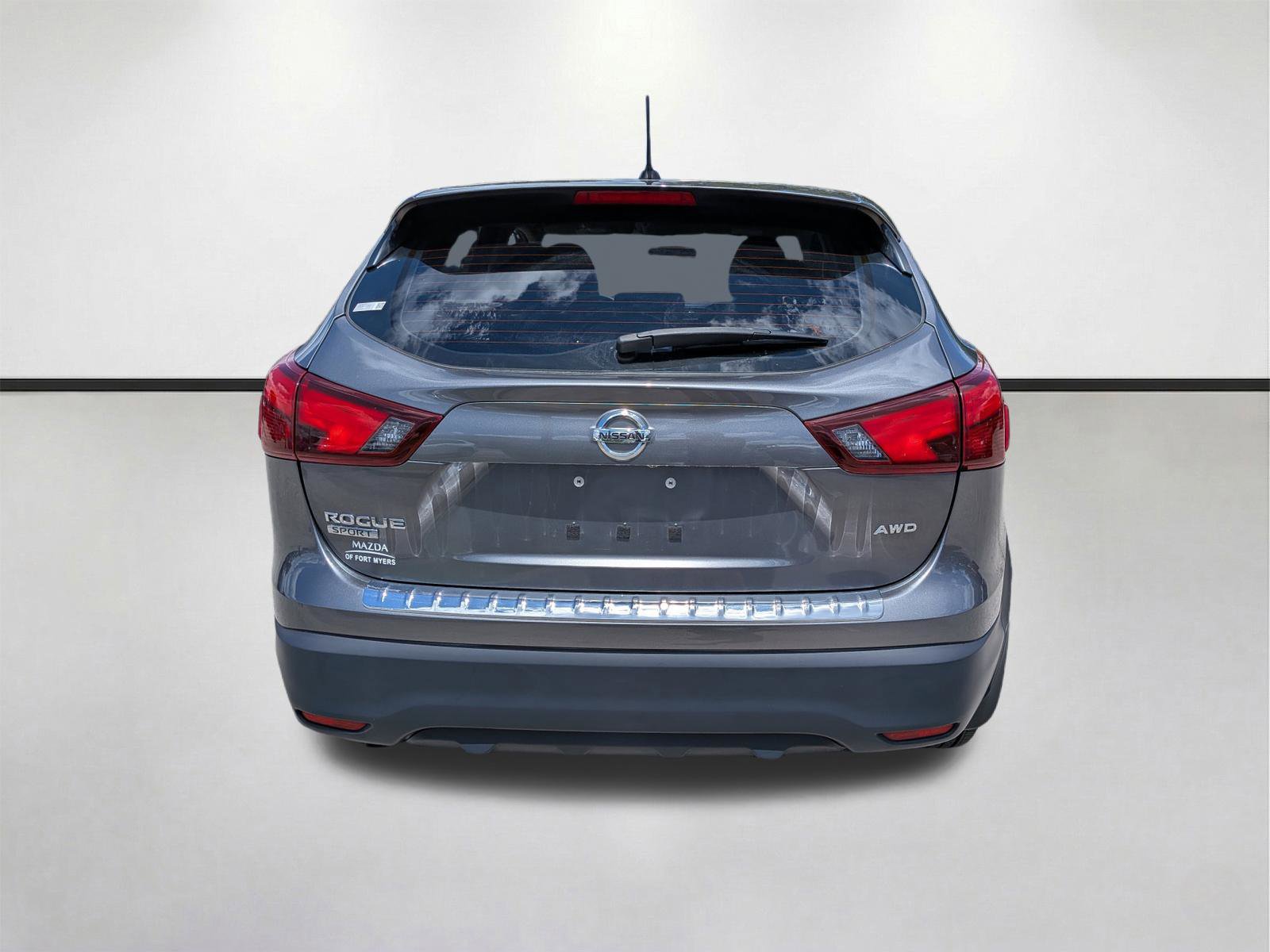 Used 2018 Nissan Rogue Sport S w/ S Appearance Package image 5