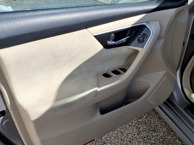 Used 2013 Nissan Altima 2.5 SV image 12