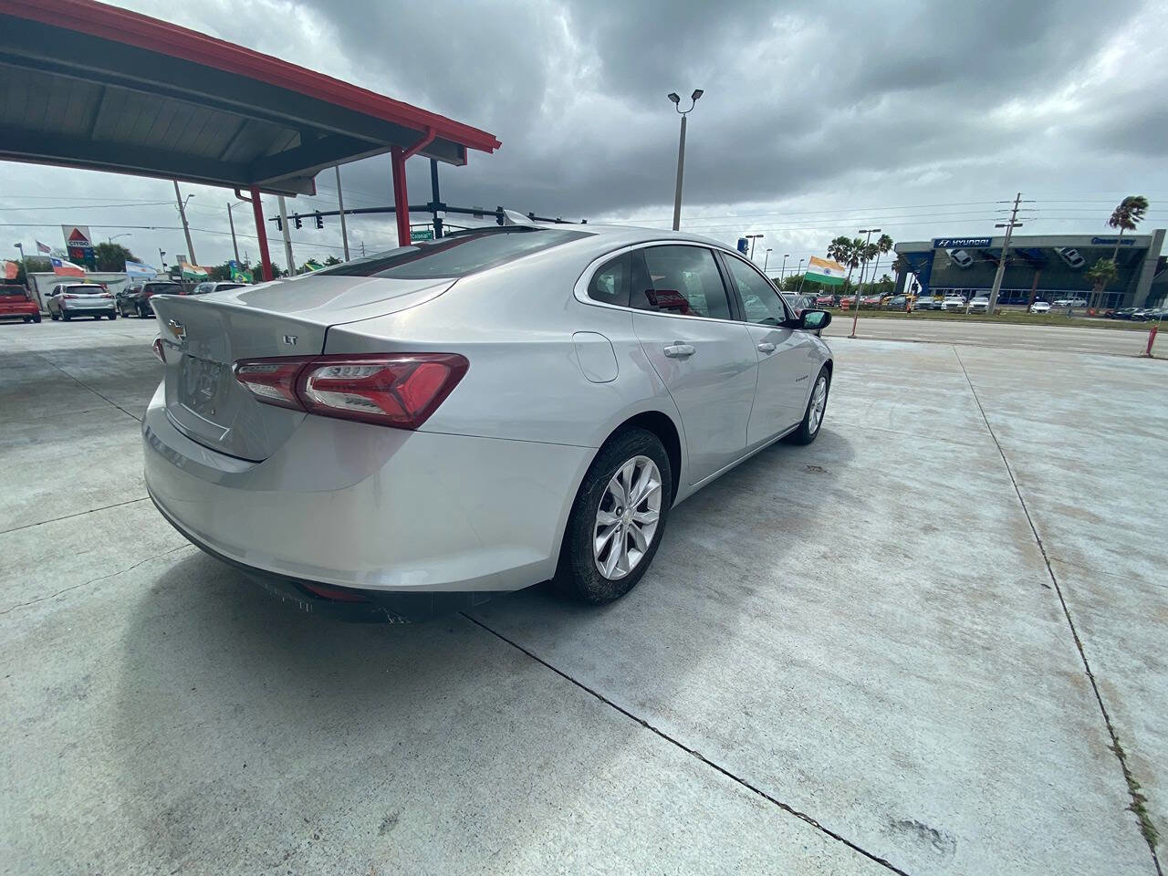 Used 2019 Chevrolet Malibu LT image 4