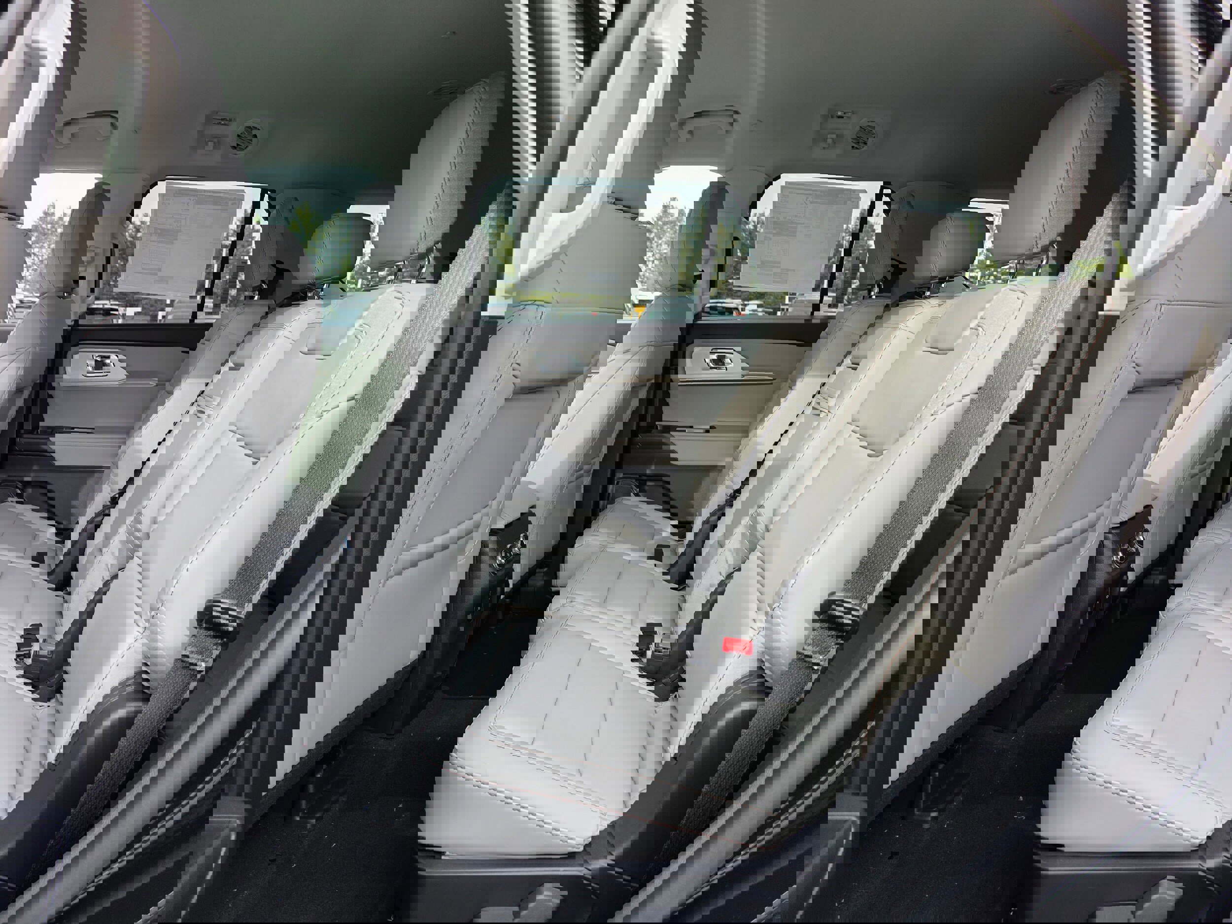 New 2026 Ford Explorer Active w/ Active Comfort Package image 18