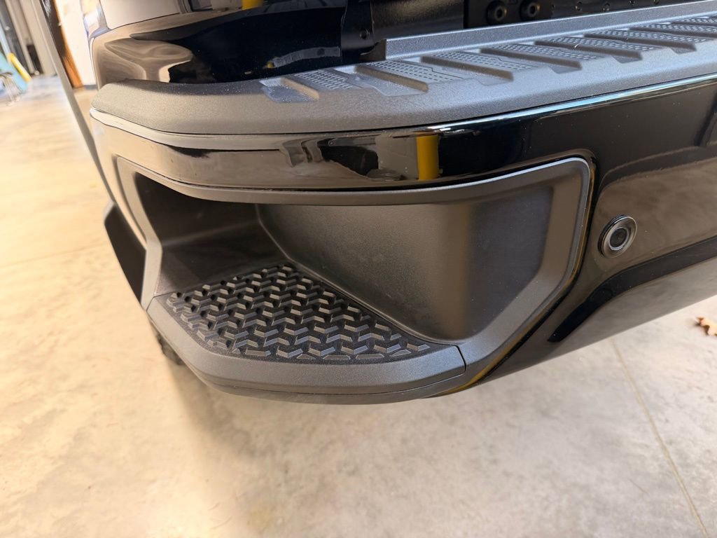 Used 2024 GMC Sierra 2500 AT4 w/ AT4 Premium Plus Package image 11