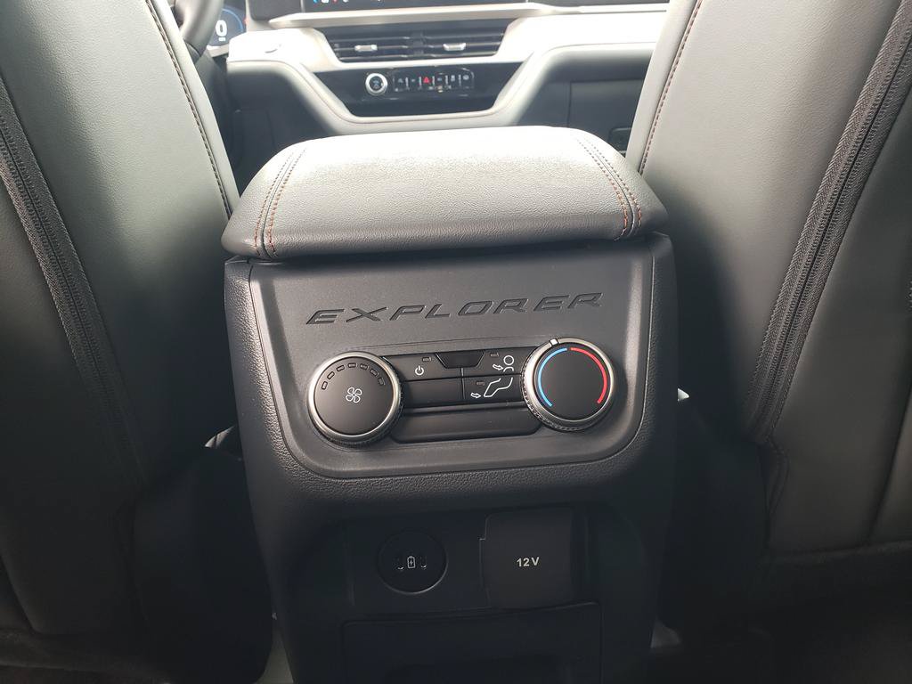 New 2026 Ford Explorer Active w/ Active Comfort Package AWD/4WD image 10