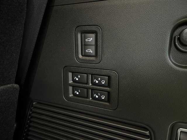 New 2025 Nissan Armada PRO-4X w/ Pro-4X Premium Package image 18