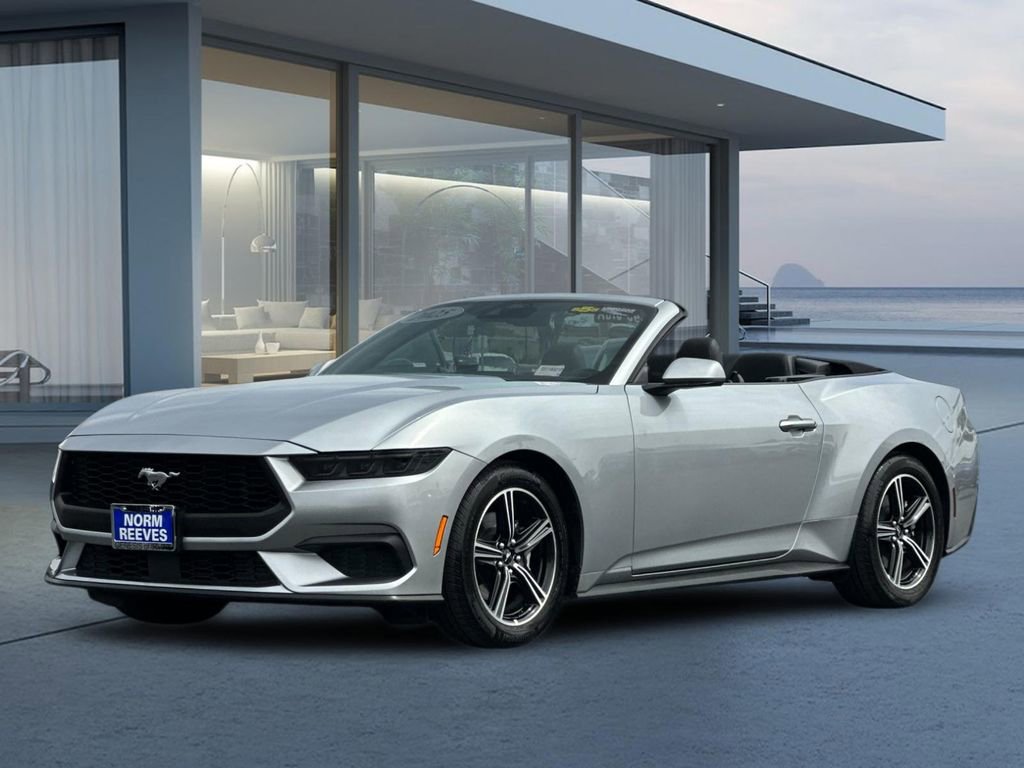 Used 2025 Ford Mustang Convertible image 8