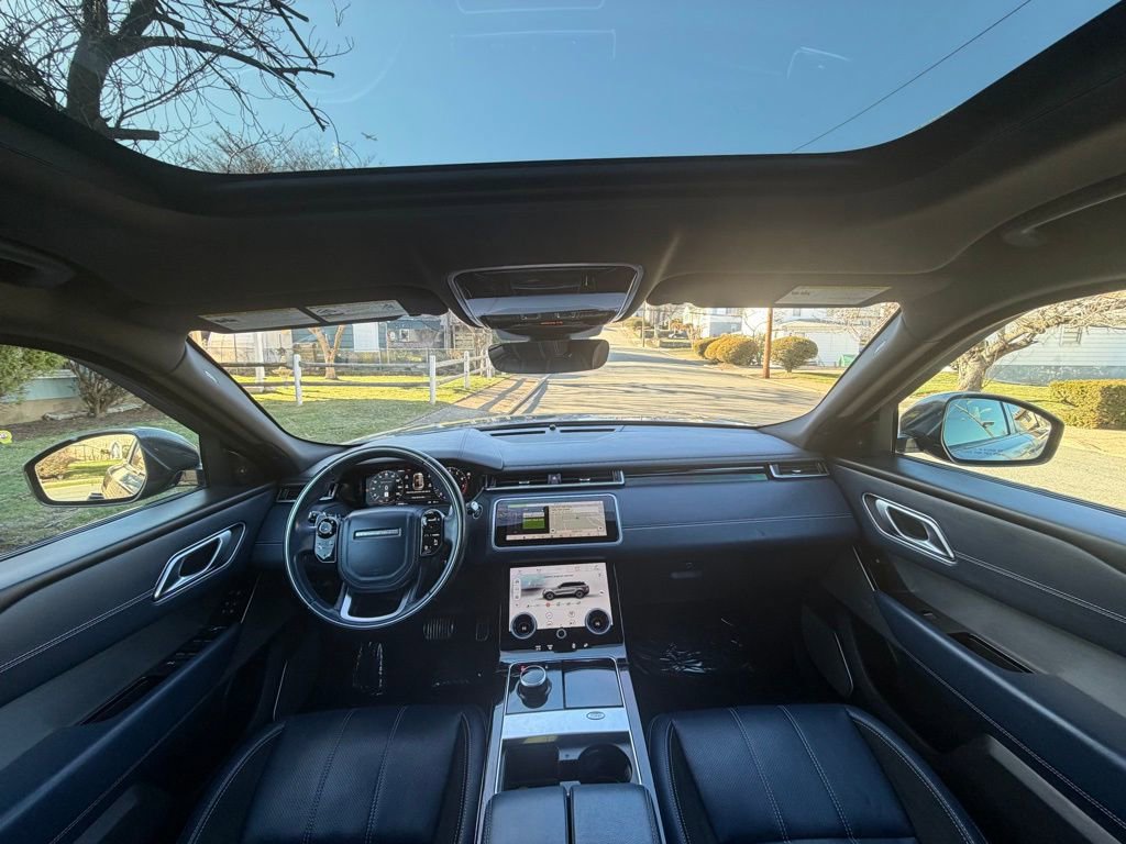 Used 2019 Land Rover Range Rover Velar R-Dynamic SE image 14