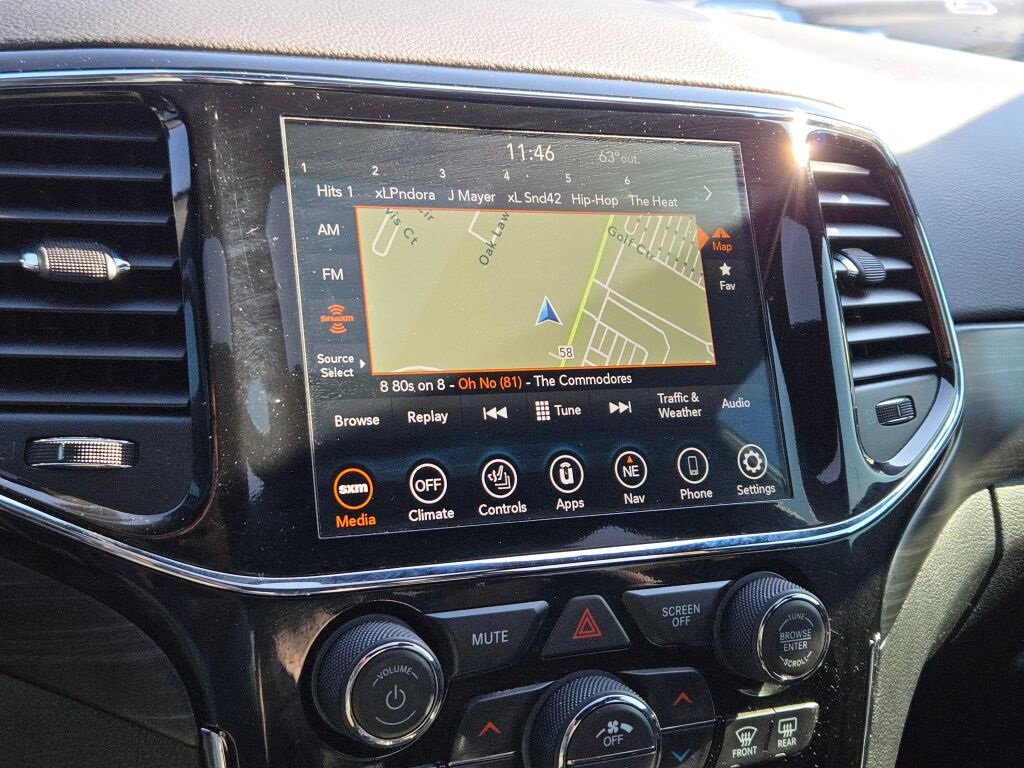 Used 2021 Jeep Grand Cherokee Laredo X image 30