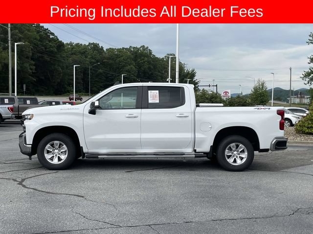 Used 2022 Chevrolet Silverado 1500 LT w/ Convenience Package II AWD/4WD image 3