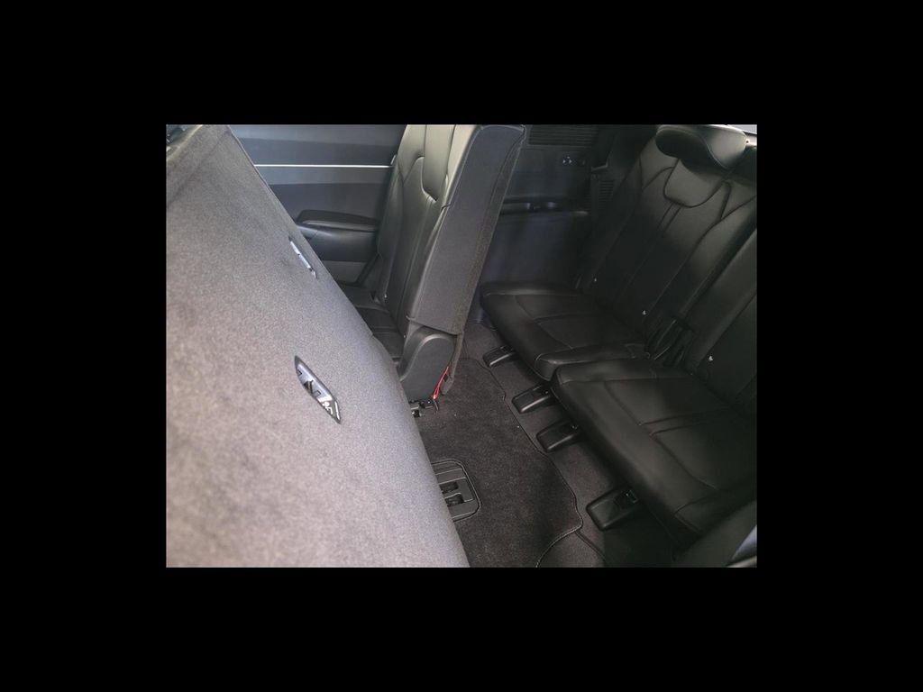 Used 2024 Kia Sorento S w/ Panoramic Sunroof Package AWD/4WD image 17