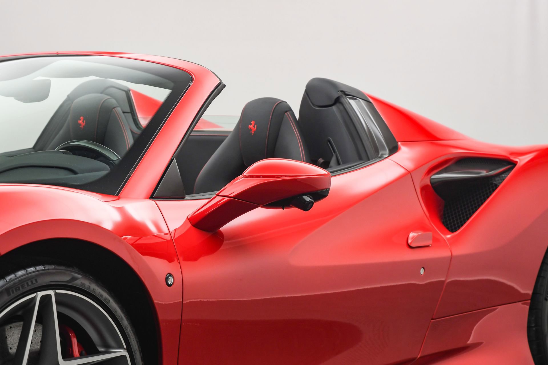 Used 2021 Ferrari F8 Tributo image 10