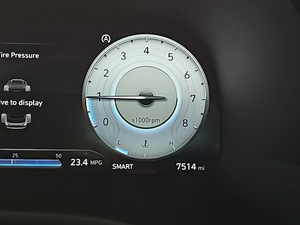 Used 2024 Hyundai Palisade Calligraphy image 3