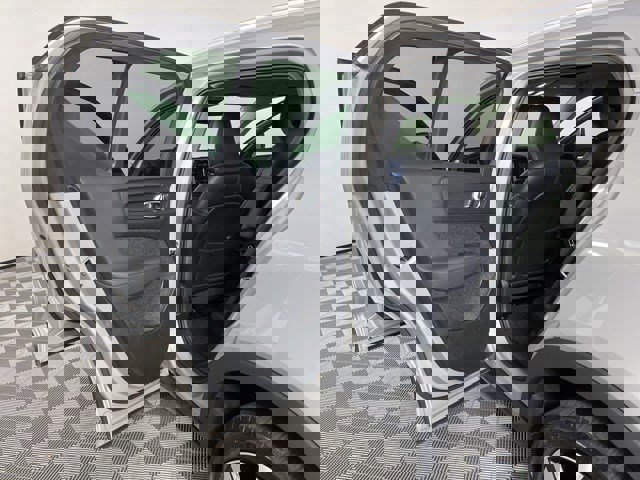 Used 2023 Volvo XC40 B5 Plus w/ Driver Assist Package AWD/4WD image 36