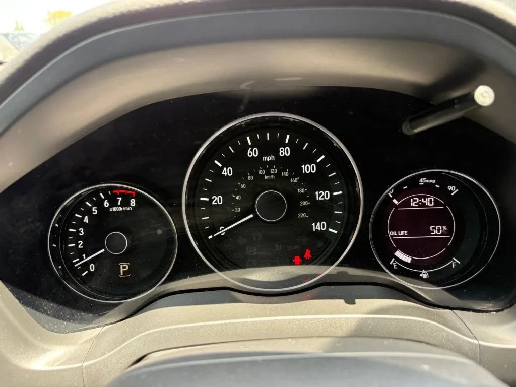 Used 2016 Honda HR-V LX image 14