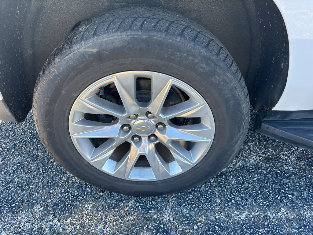 Used 2022 Chevrolet Suburban Premier image 10