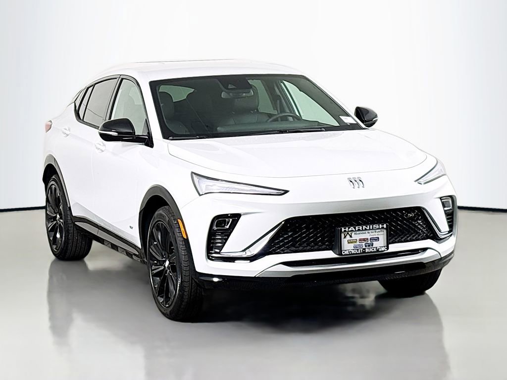 Used 2025 Buick Envista Sport Touring w/ Convenience I Package image 1