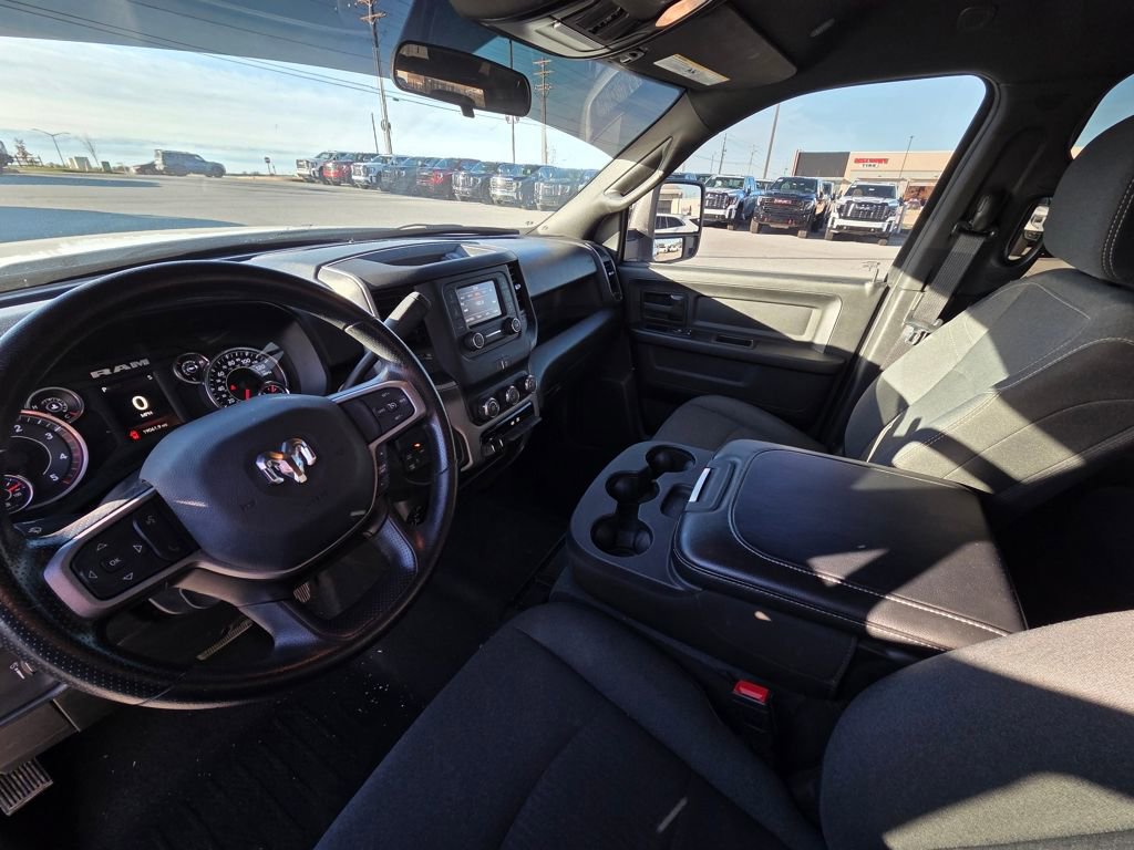 Used 2024 RAM 2500 Tradesman w/ Chrome Appearance Group image 10