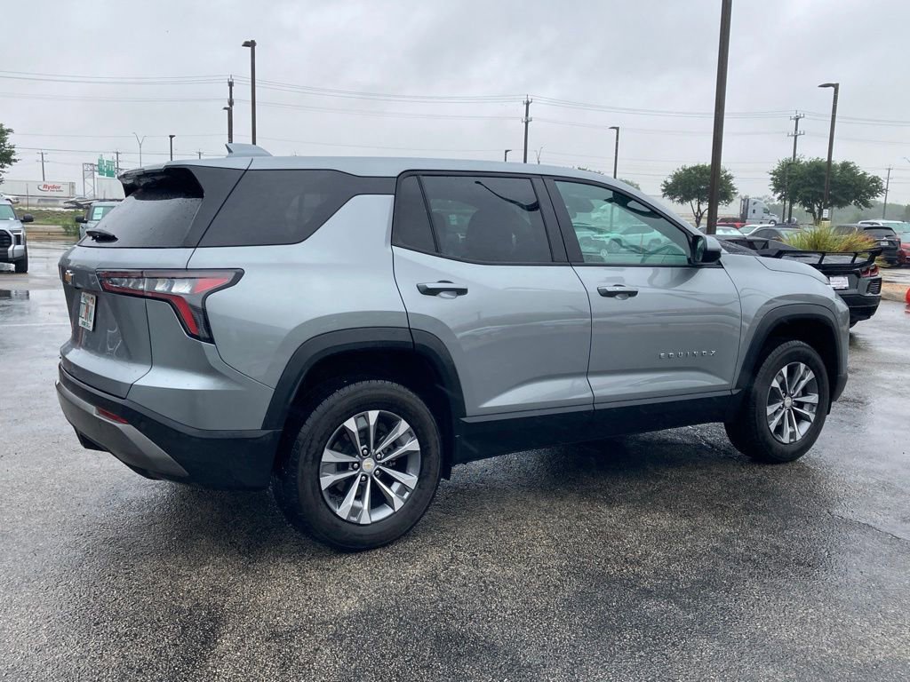 Used 2026 Chevrolet Equinox LT image 5