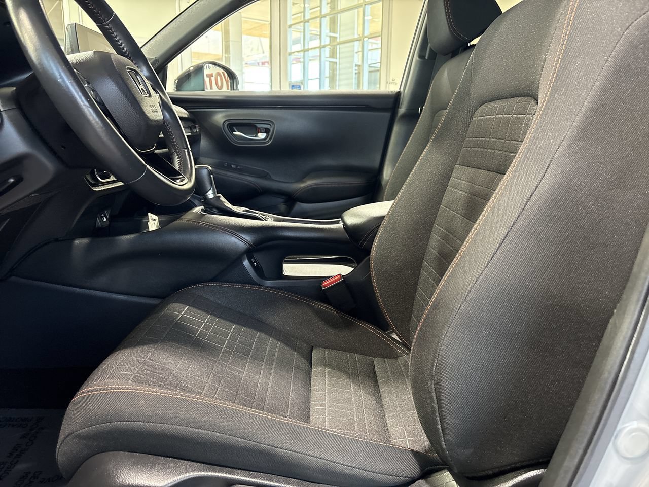 Used 2024 Honda HR-V Sport image 11