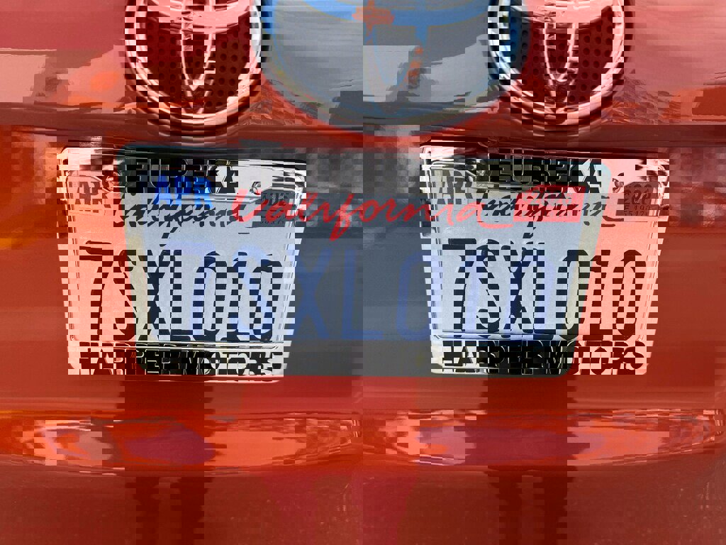 Used 2016 Toyota RAV4 Limited w/ Advanced Technology Package image 8